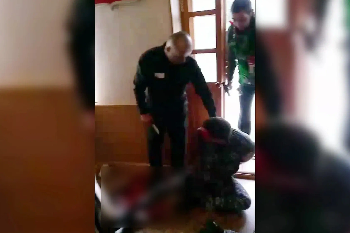 Заключённые требуют вертолёт и обещают взорвать бомбу. Фото &copy; Telegram / shot ekidreiqxkikkmp